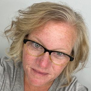 Meet your Posher, Jennifer